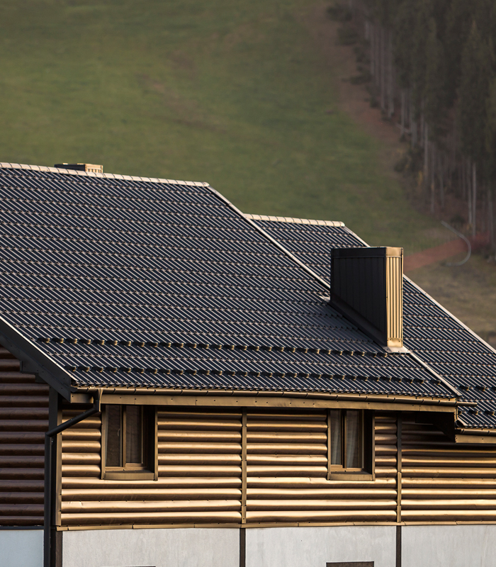 http://Mount%20Pleasant%20Roofing%20experts%20installed%20a%20durable%20Asphalt%20shingles%20roof%20on%20a%20residential%20building,%20showcasing%20strength,%20elegance,%20and%20long-lasting%20protection.